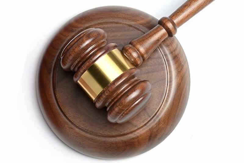 买卖比特币以太坊不交付构成违约，法院判决退款并支付逾期还款利息