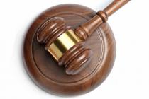 买卖比特币以太坊不交付构成违约，法院判决退款并支付逾期还款利息